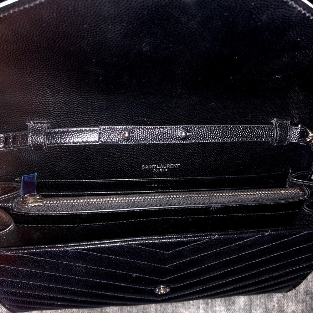 🚨SOLD🚨 Saint Laurent Envelope Purse - Picture 5 of 8